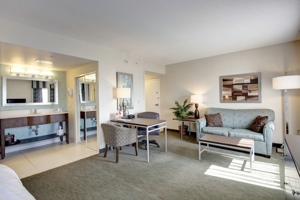Hampton Inn & Suites By Hilton Dartmouth - הליפקס מראה חיצוני תמונה
